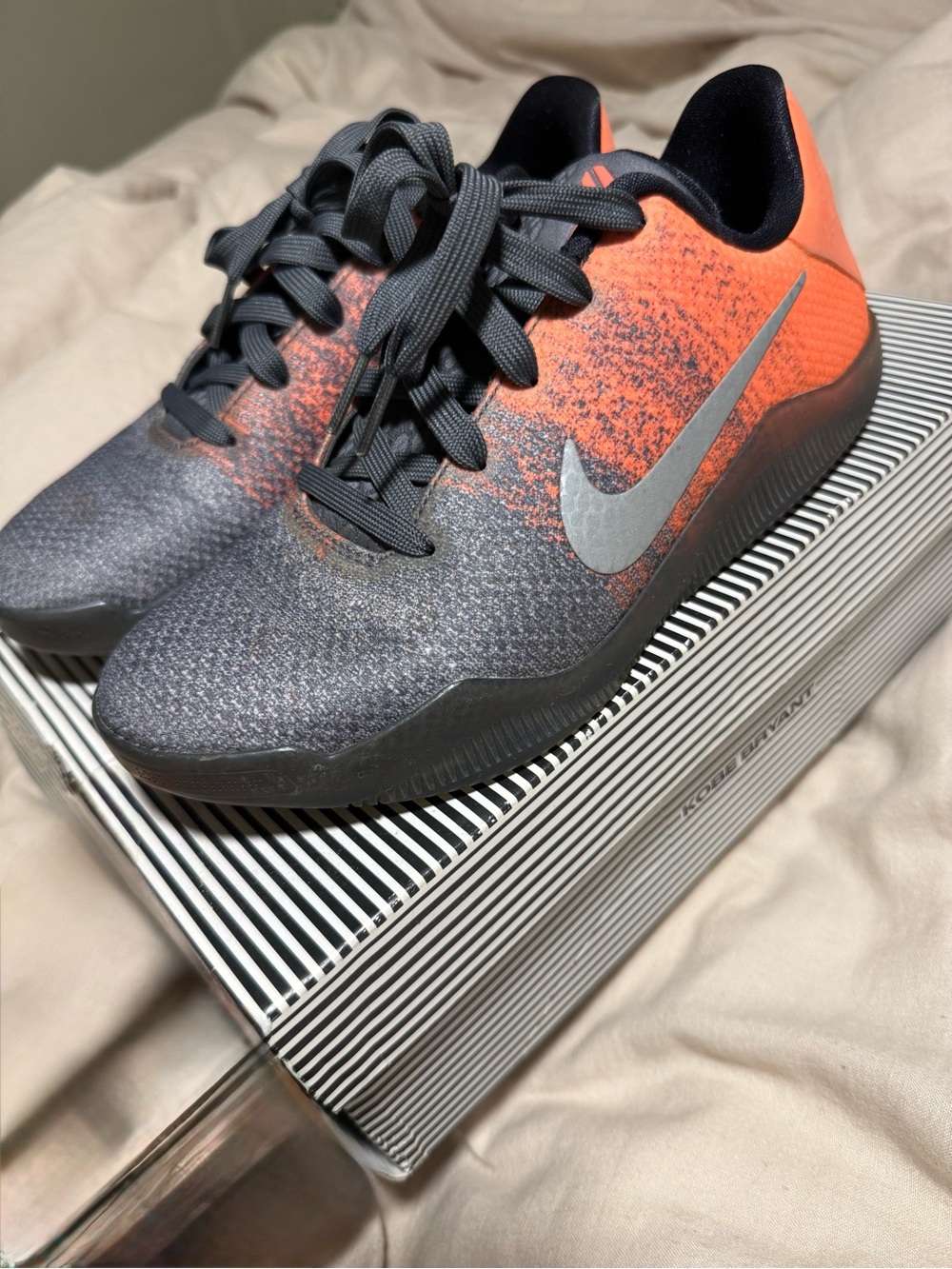 NIKE Kobe 11 XI GS Easter Basketball Shoes w/Box